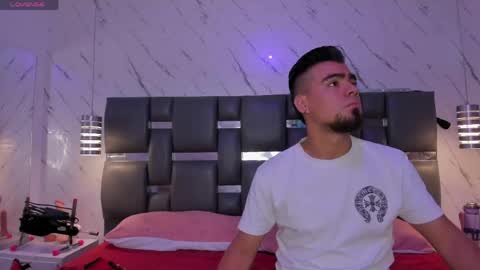 PittAndLunaa69 online show from May 21, 12:01 pm