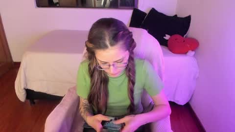 pixie online show from May 16, 6:32 am