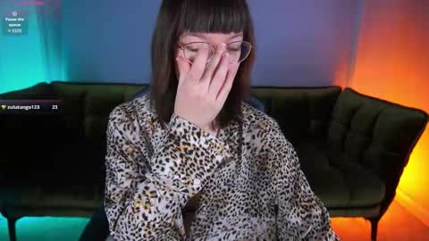 Snapshot of pixiepeachh chatting on October 11, 6:23 am pixiepeachh online show from October 11, 6:23 am