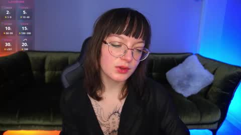 Snapshot of pixiepeachh chatting on October 14, 1:23 pm pixiepeachh online show from October 14, 1:23 pm