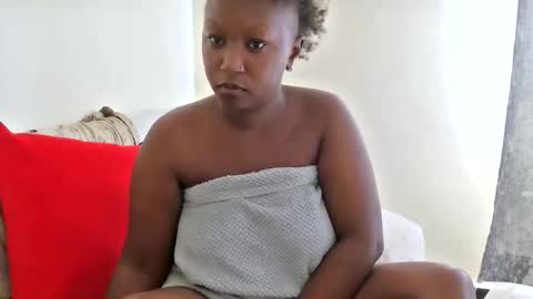 Snapshot of pixietease1 chatting on October 14, 11:44 am pixietease1 online show from October 14, 11:44 am