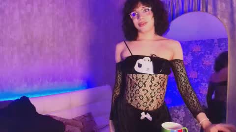 Snapshot of pixy_20 chatting on March 28, 3:28 am cris online show from March 28, 3:28 am