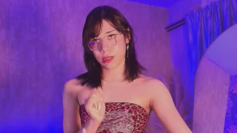 Snapshot of pixy_20 chatting on March 30, 2:23 am cris online show from March 30, 2:23 am