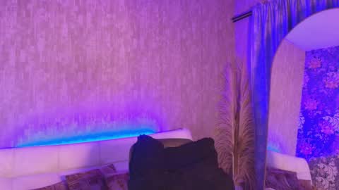 Snapshot of pixy_20 chatting on April 6, 4:46 am cris online show from April 6, 4:46 am