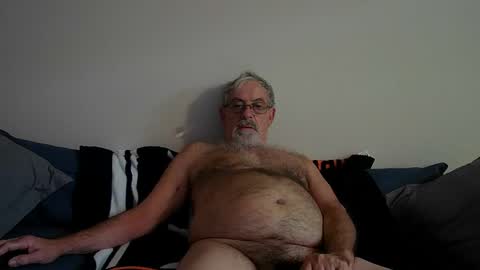 Snapshot of pjdaddjo775 chatting on September 17, 7:21 am pjdaddjo775 online show from September 17, 7:21 am