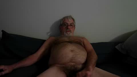 Snapshot of pjdaddjo775 chatting on October 2, 12:39 am pjdaddjo775 online show from October 2, 12:39 am