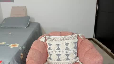 Angie Henao online show from May 15, 5:09 pm