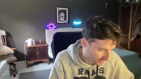 placebo14 online show from February 6, 3:37 pm