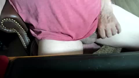 Snapshot of plainodude7 chatting on April 5, 5:54 pm Plain ODude online show from April 5, 5:54 pm