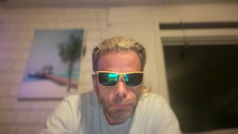 Snapshot of planetscottychannel25 chatting on June 25, 7:46 am planetscottychannel25 online show from June 25, 7:46 am