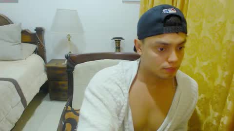 Snapshot of playboy_sex6 chatting on February 12, 2:03 am PETER online show from February 12, 2:03 am