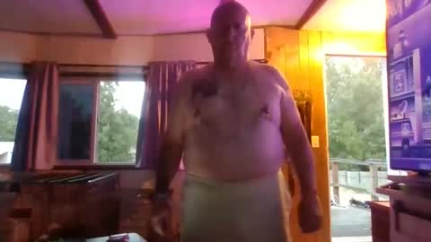 chaz online show from June 9, 3:29 am