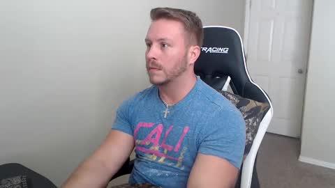 Player online show from January 8, 9:39 pm