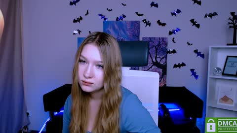 Snapshot of playful_sophie chatting on December 27, 2:22 pm Sophie online show from December 27, 2:22 pm