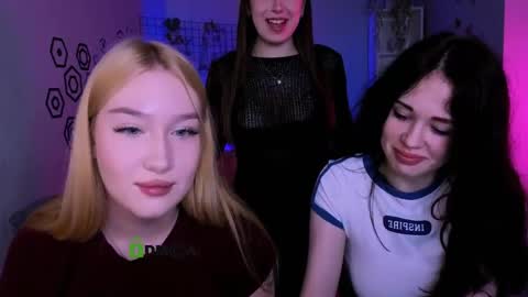 Sophie online show from April 26, 7:22 pm