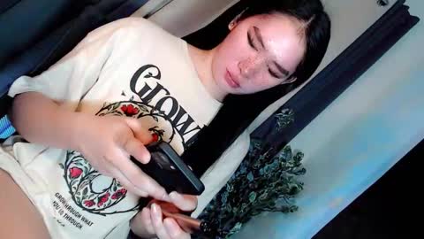 Snapshot of playfulcock69_kate chatting on April 1, 4:02 am kate online show from April 1, 4:02 am