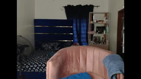 Snapshot of playfuldollx chatting on December 17, 7:25 am Playfuldollx online show from December 17, 7:25 am