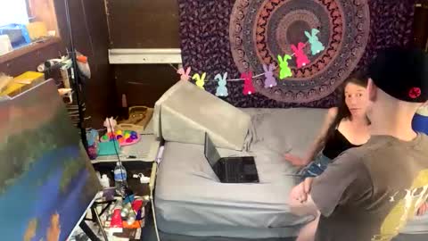 Snapshot of playfulpainter chatting on April 5, 9:56 pm playfulpainter online show from April 5, 9:56 pm