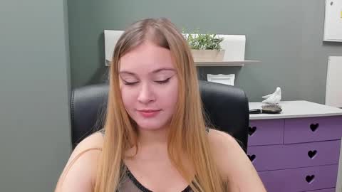 Valeria online show from February 9, 11:25 am