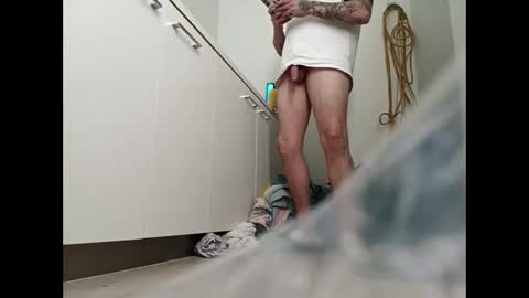 Snapshot of pleasuremypussyyy chatting on September 16, 9:49 pm X online show from September 16, 9:49 pm