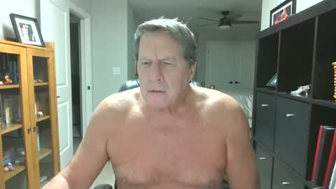 Snapshot of pleeeezeher chatting on January 16, 3:45 am pleeeezeher online show from January 16, 3:45 am