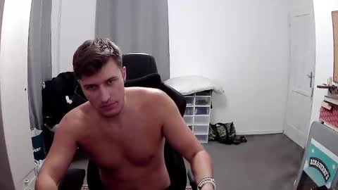 plkrisztian online show from September 10, 8:31 pm