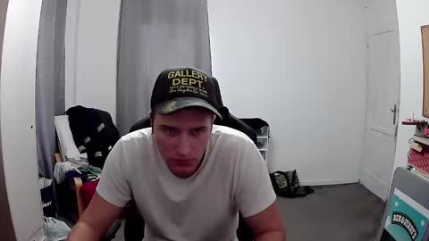 plkrisztian online show from October 8, 7:39 am