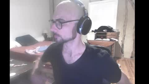 Snapshot of plsmakemynight chatting on May 10, 2:17 am plsmakemynight online show from May 10, 2:17 am