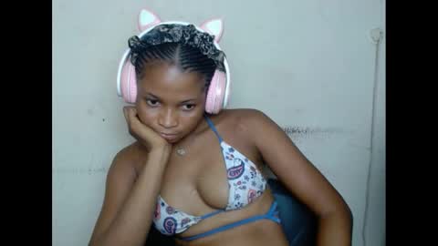 plumnjuicyx online show from February 26, 8:59 am