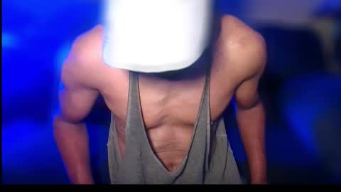 StraightPlush online show from November 8, 8:47 am