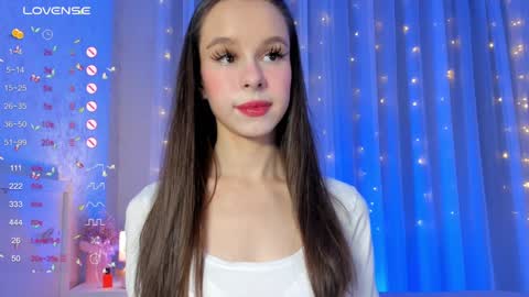 Sophie online show from December 13, 4:38 pm