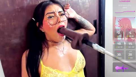 pocahontas_lantina online show from September 27, 4:06 am