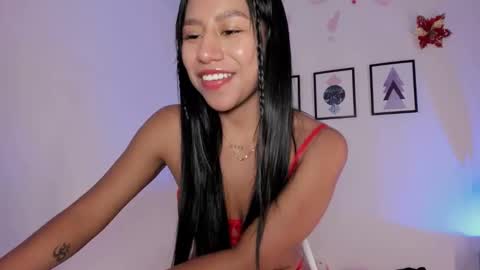 Jasmine online show from February 15, 8:01 pm