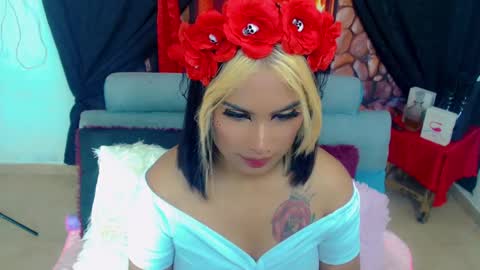 DaniellaBaby online show from January 11, 5:41 am