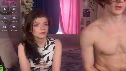 Snapshot of pocket_lovers chatting on February 28, 2:20 pm Cute Sofia and Handsome Richy online show from February 28, 2:20 pm