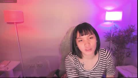 Snapshot of pocketprincess_ chatting on September 25, 12:58 am Pocket Princess online show from September 25, 12:58 am