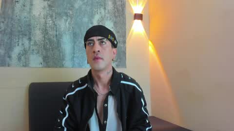 poderoso_samael online show from April 3, 3:37 am