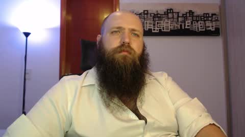 Snapshot of polar_bear91 chatting on February 26, 5:20 am Bear online show from February 26, 5:20 am