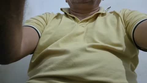 Snapshot of poli475 chatting on July 23, 1:52 am poli online show from July 23, 1:52 am