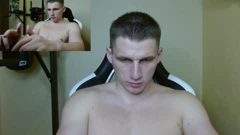 Snapshot of poliglotjoe chatting on December 26, 3:38 am Poliglot online show from December 26, 3:38 am