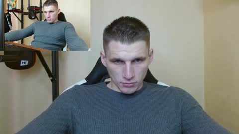 Snapshot of poliglotjoe chatting on January 7, 10:01 am Poliglot online show from January 7, 10:01 am