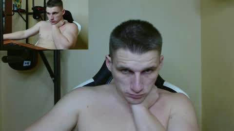 Snapshot of poliglotjoe chatting on January 8, 8:38 am Poliglot online show from January 8, 8:38 am