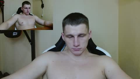 Snapshot of poliglotjoe chatting on January 10, 9:02 am Poliglot online show from January 10, 9:02 am