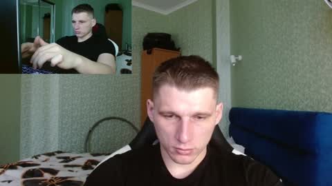 Snapshot of poliglotjoe chatting on January 22, 11:12 am Poliglot online show from January 22, 11:12 am