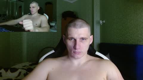 Snapshot of poliglotjoe chatting on January 23, 4:26 pm Poliglot online show from January 23, 4:26 pm