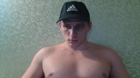 Snapshot of poliglotjoe chatting on March 3, 5:18 pm Poliglot online show from March 3, 5:18 pm