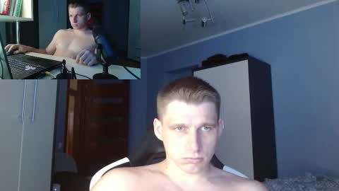 Snapshot of poliglotjoe chatting on September 11, 3:01 pm Poliglot online show from September 11, 3:01 pm