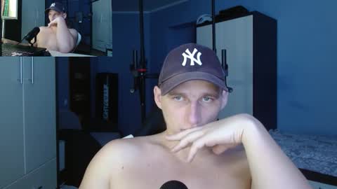 Snapshot of poliglotjoe chatting on October 6, 10:23 am Poliglot online show from October 6, 10:23 am