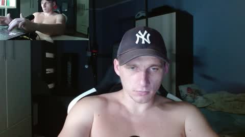 Snapshot of poliglotjoe chatting on October 13, 10:10 pm Poliglot online show from October 13, 10:10 pm