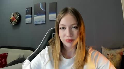 Snapshot of polihoney chatting on January 17, 3:11 pm Polina online show from January 17, 3:11 pm